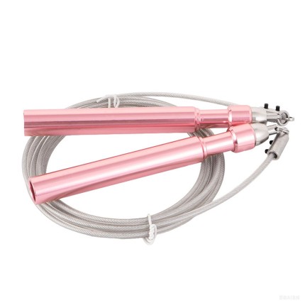 Tangle-free adjustable steel cable jump rope