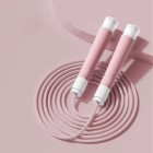 Ergonomic handle skipping rope