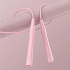 Comfort grip adjustable length skipping rope